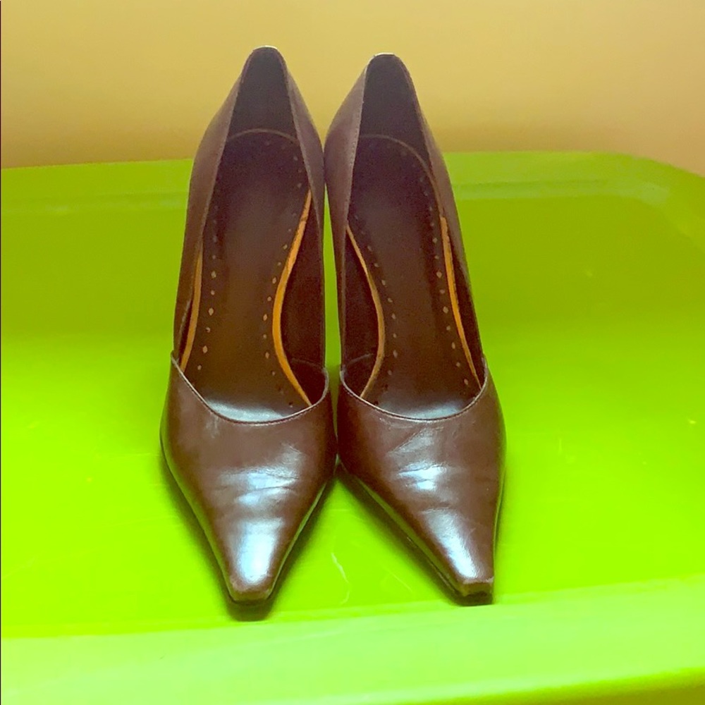 BCBGirls brown pump